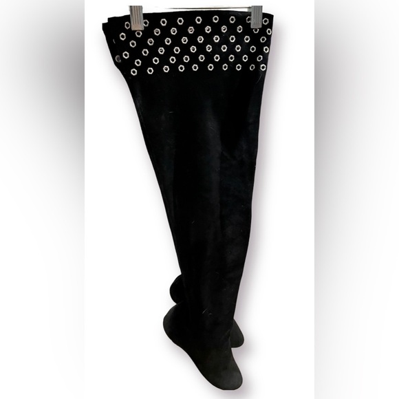 Vero Cuoio Suede Knee Boots Grommet Detail Size 7 But Fits Like An Size 8. - Picture 2 of 5